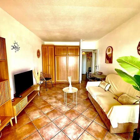 Azur Avec Vue Sur L'ile De Port Cros Apartamento *