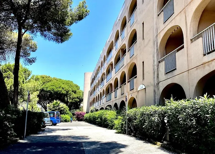Azur Avec Vue Sur L'île De Port Cros *