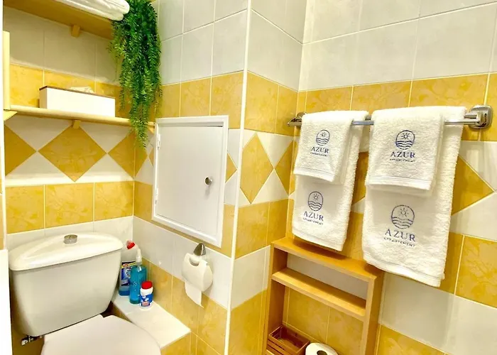 Azur Avec Vue Sur L'île De Port Cros *